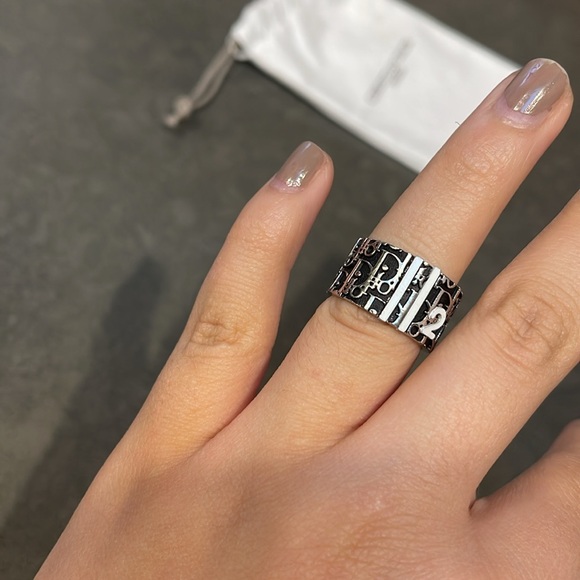 DIOR Black Trotter Monogram Ring size 7 - Picture 6 of 6